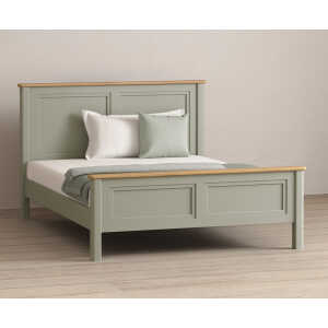 Bridstow Soft Green Painted King Size Bed