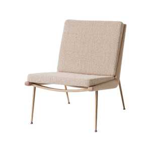 &Tradition Boomerang HM1 armchair Fabric karakorum 003 beige, white-oiled oak legs
