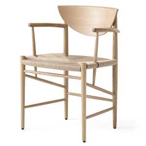 &Tradition Drawn chair HM4 with armrest oiled oak