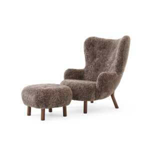 &Tradition Petra VB3 high armchair incl. pouf ATD1 Oiled Walnut-Sheepskin Sahara